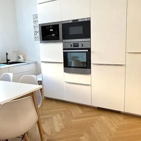 Three Rings Appartement *
